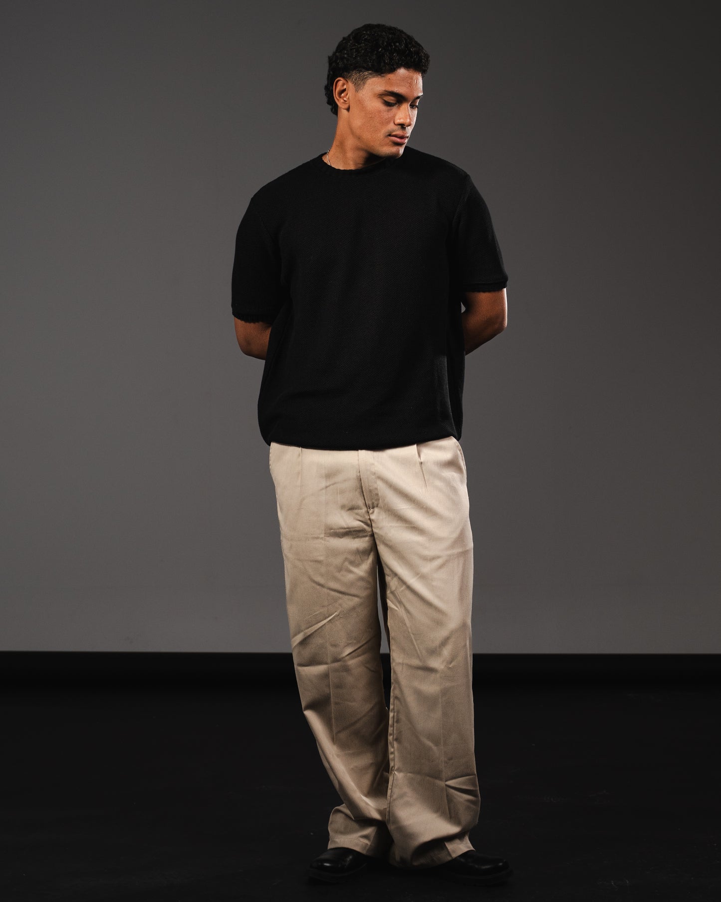 Thread Black Crewneck